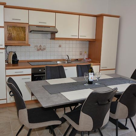 Appartement Taris à Senj  Extérieur photo