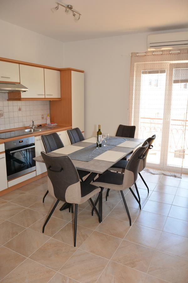 Appartement Taris à Senj  Extérieur photo