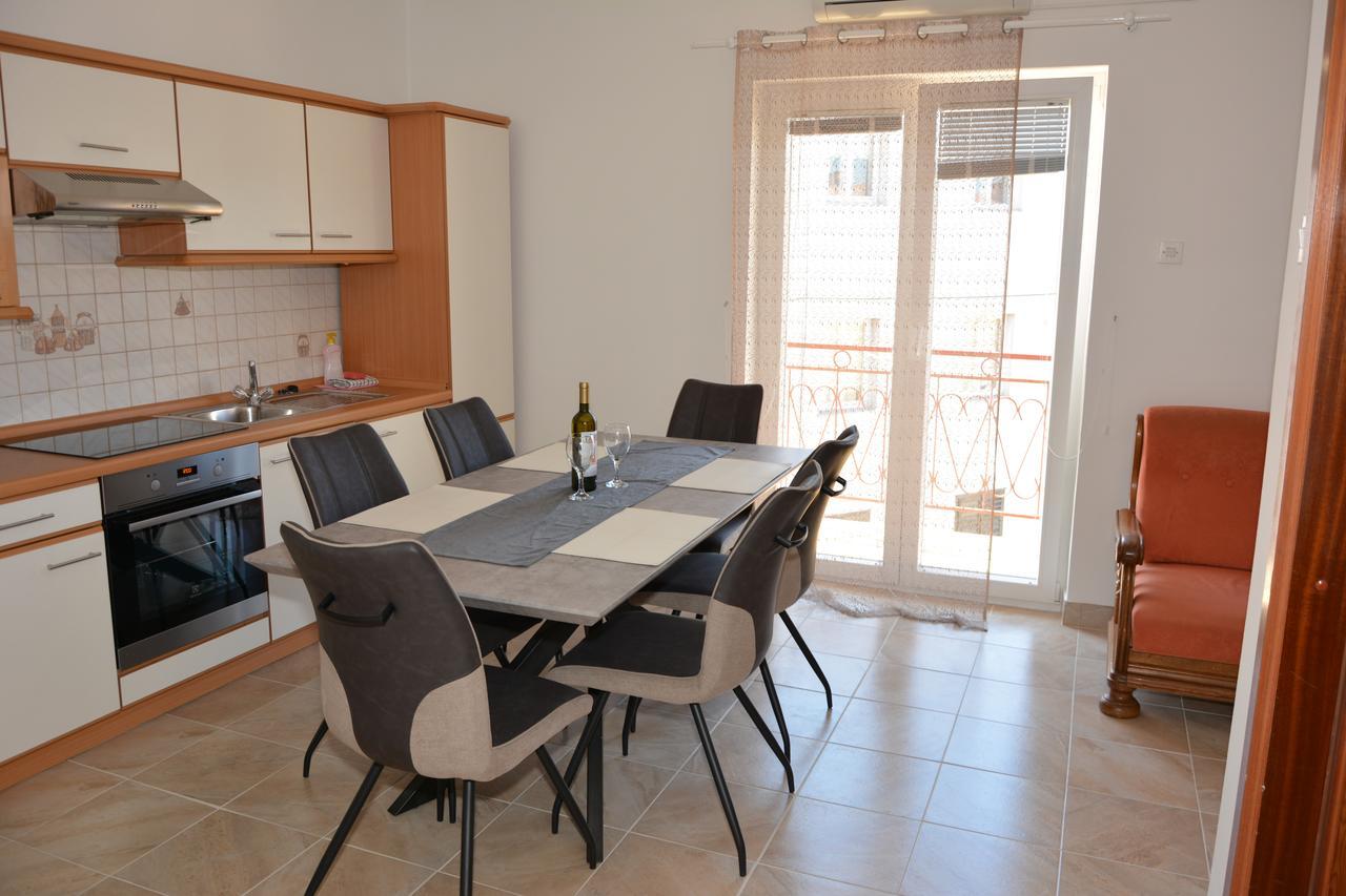 Appartement Taris à Senj  Extérieur photo