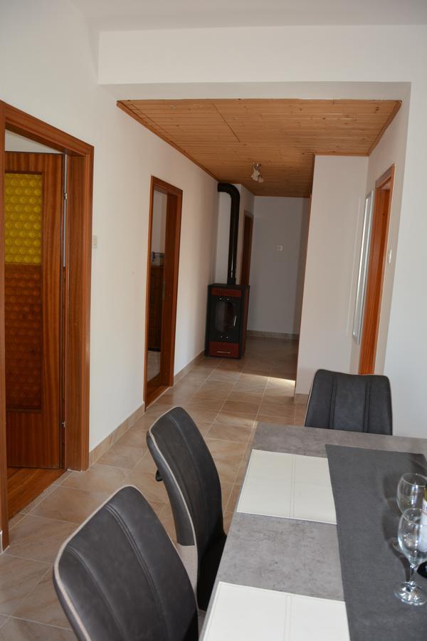 Appartement Taris à Senj  Extérieur photo