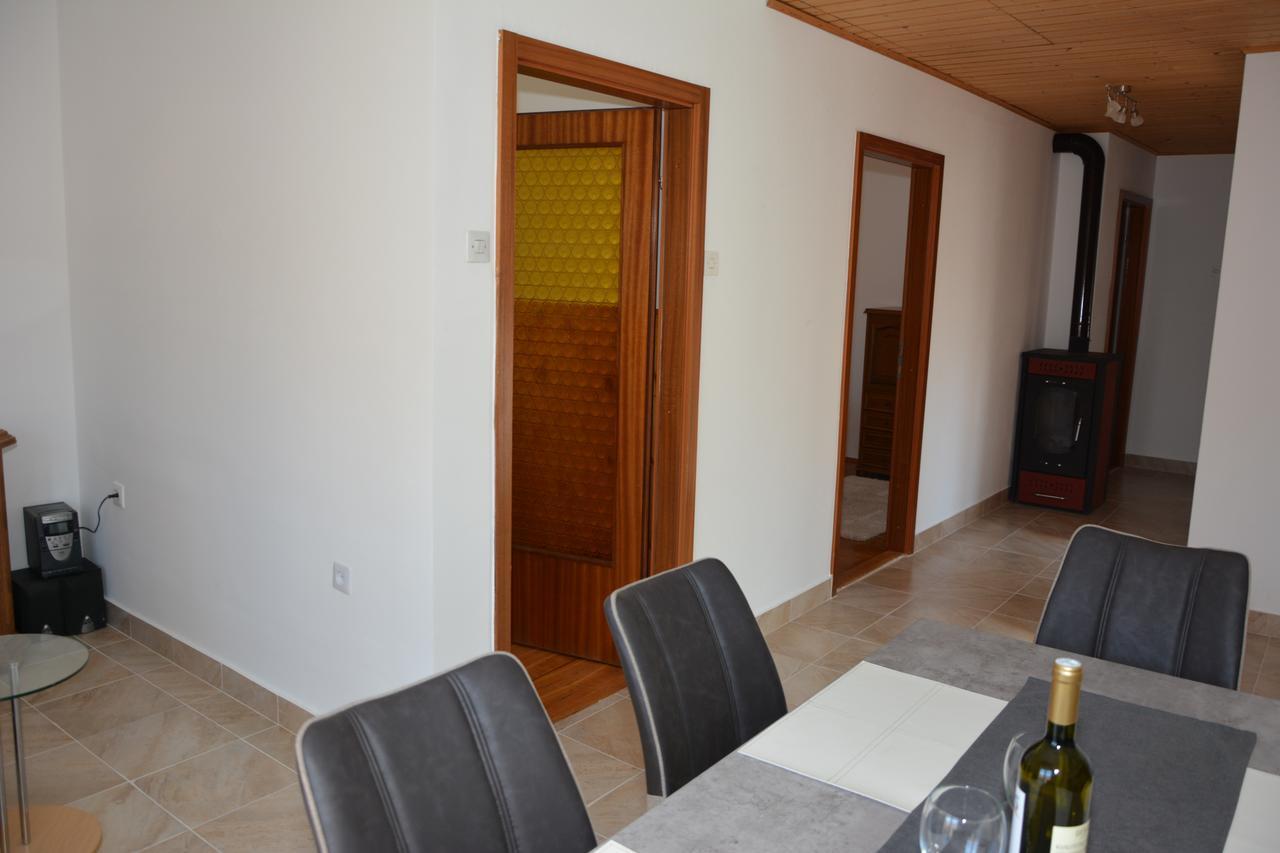 Appartement Taris à Senj  Extérieur photo